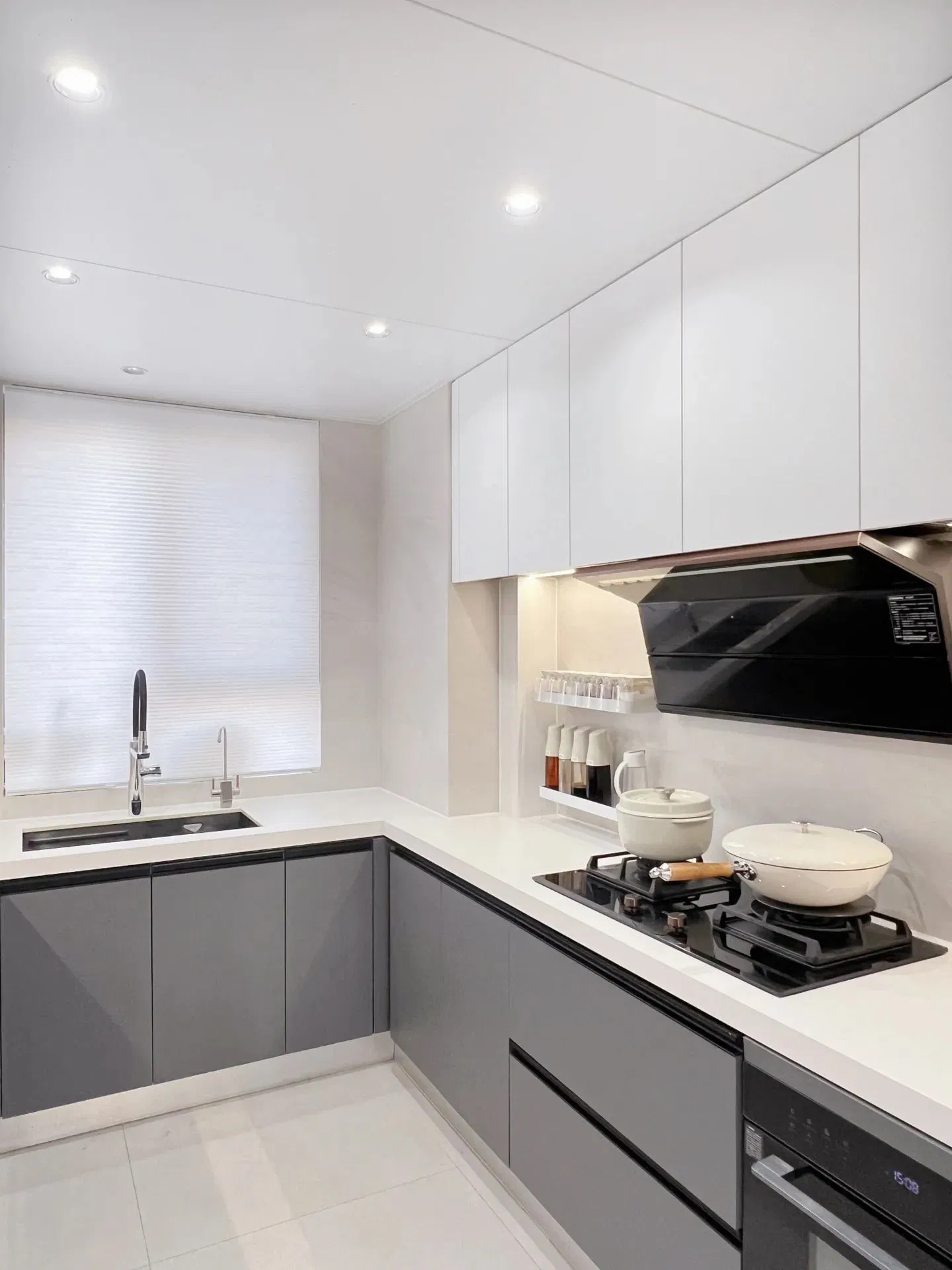Gabinetes de cocina de madera maciza premium para hogares modernos