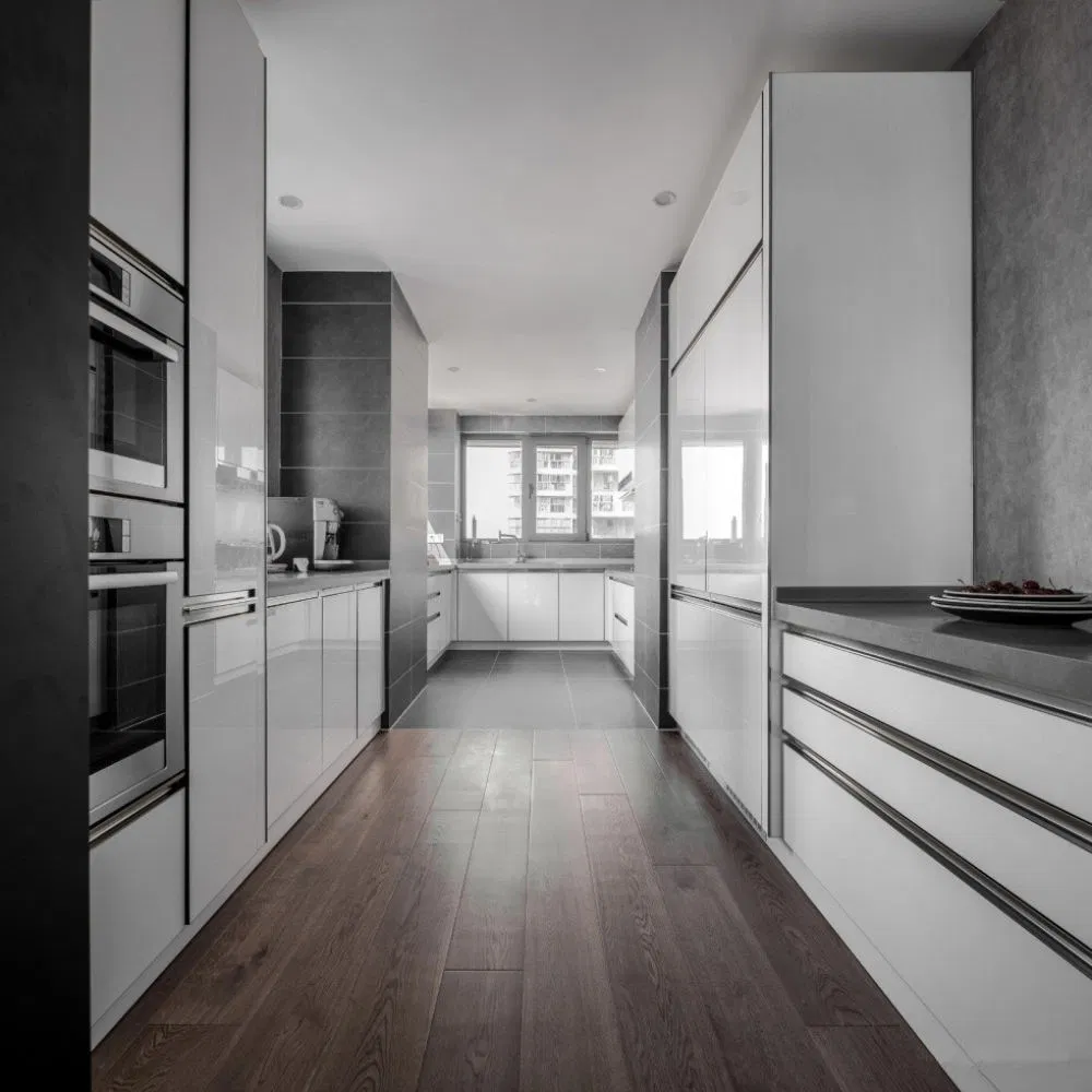 Conjunto de armarios de cocina de laca a medida en forma de U con armario de pared, unidad de cocina modular de contrachapado