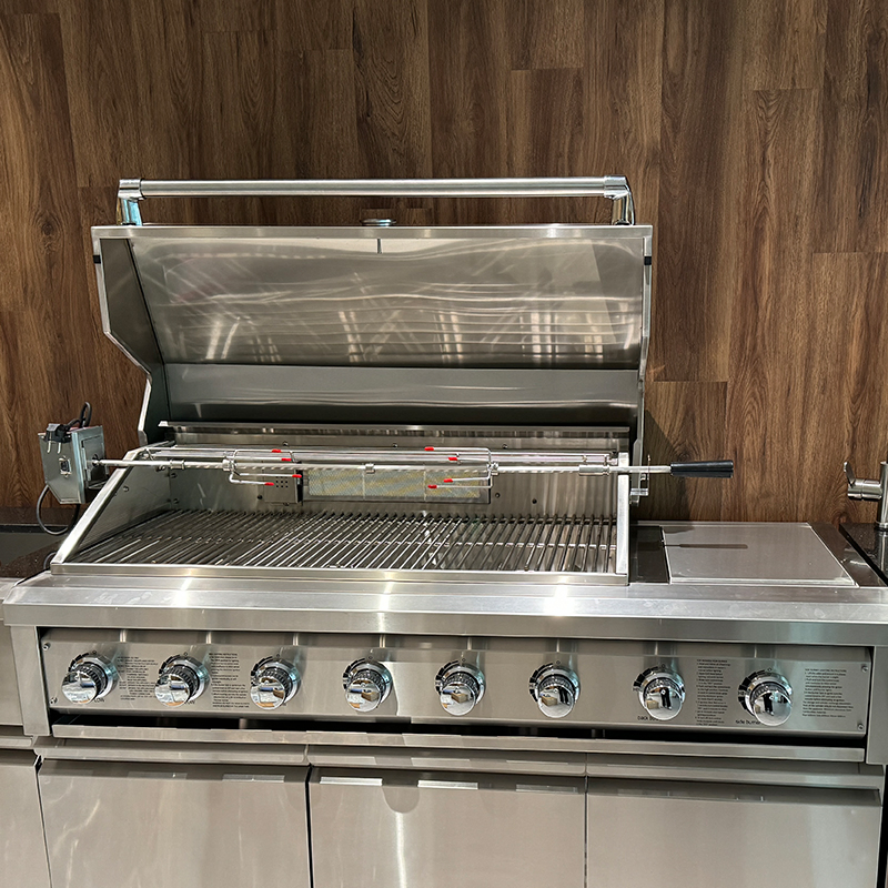 Isla de cocina exterior hecha a medida con gabinete de acero inoxidable y parrilla BBQ
