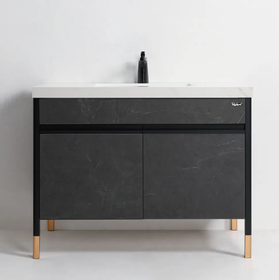 Detalle conjunto muebles de baño