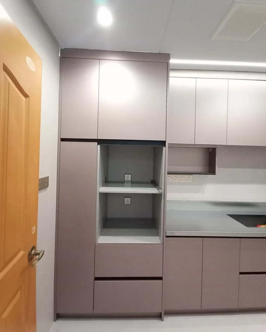 Gabinetes de cocina de acero inoxidable pintados modulares modernos personalizados para proyectos de despensa en villas