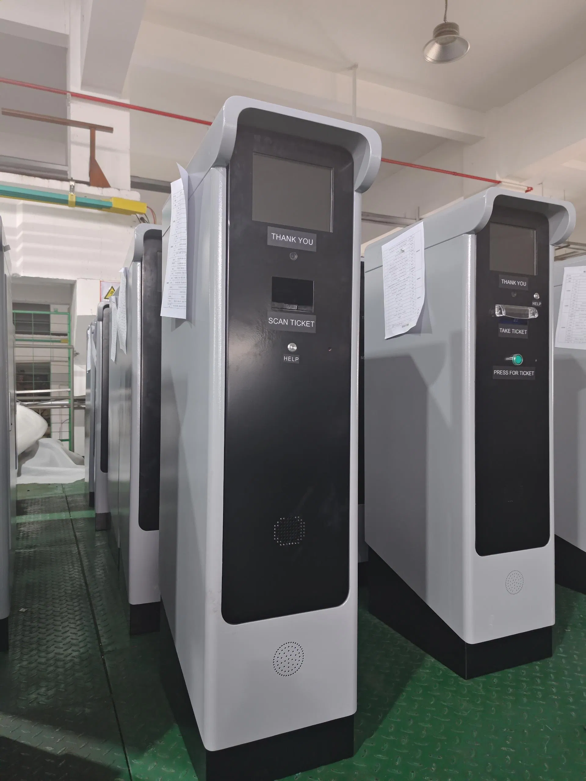 Máquina de boletos impermeable con gabinete de acero inoxidable para sistema de estacionamiento al aire libre
