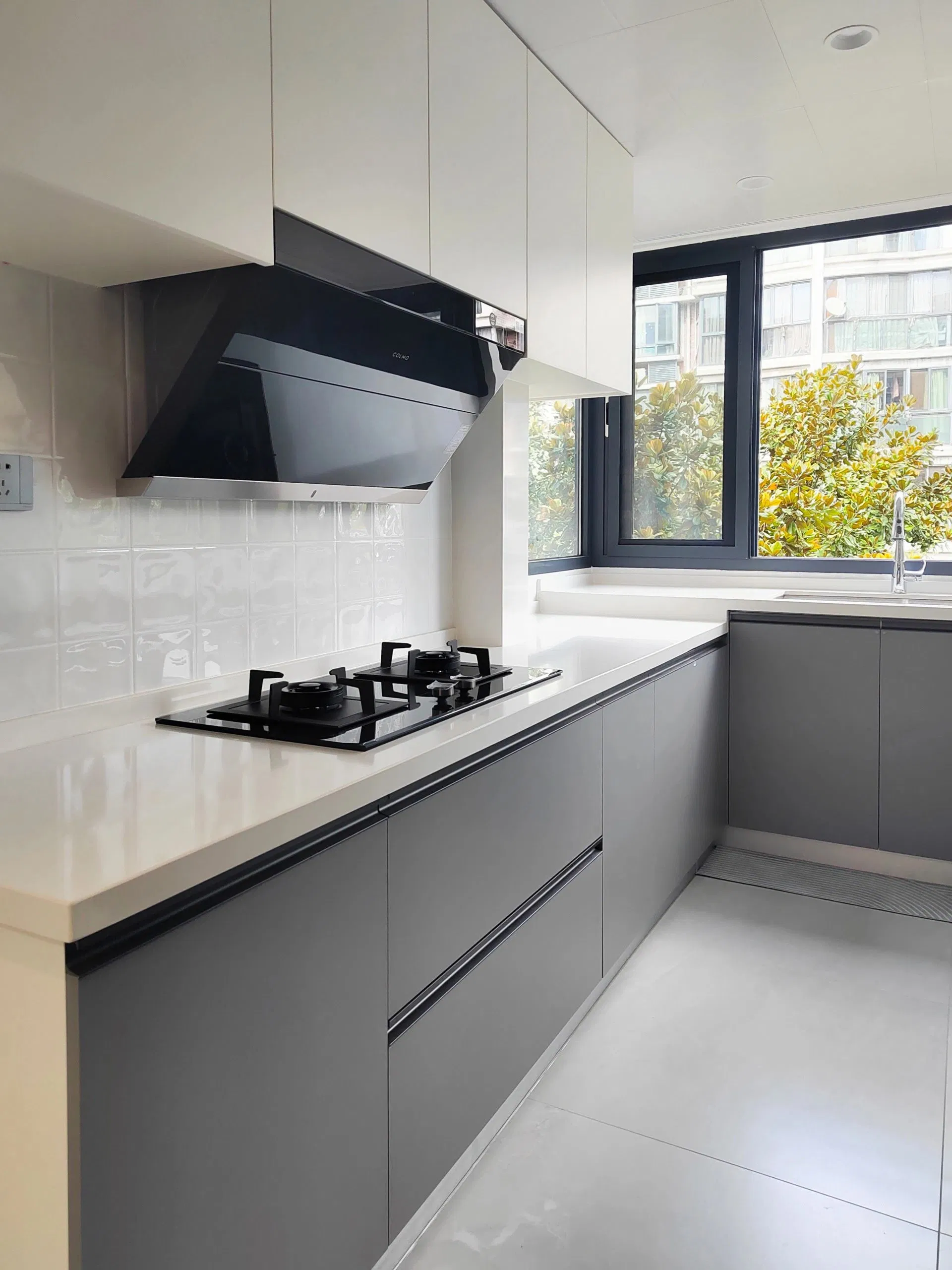 Gabinetes de melamina premium con lavabo integrado para villas