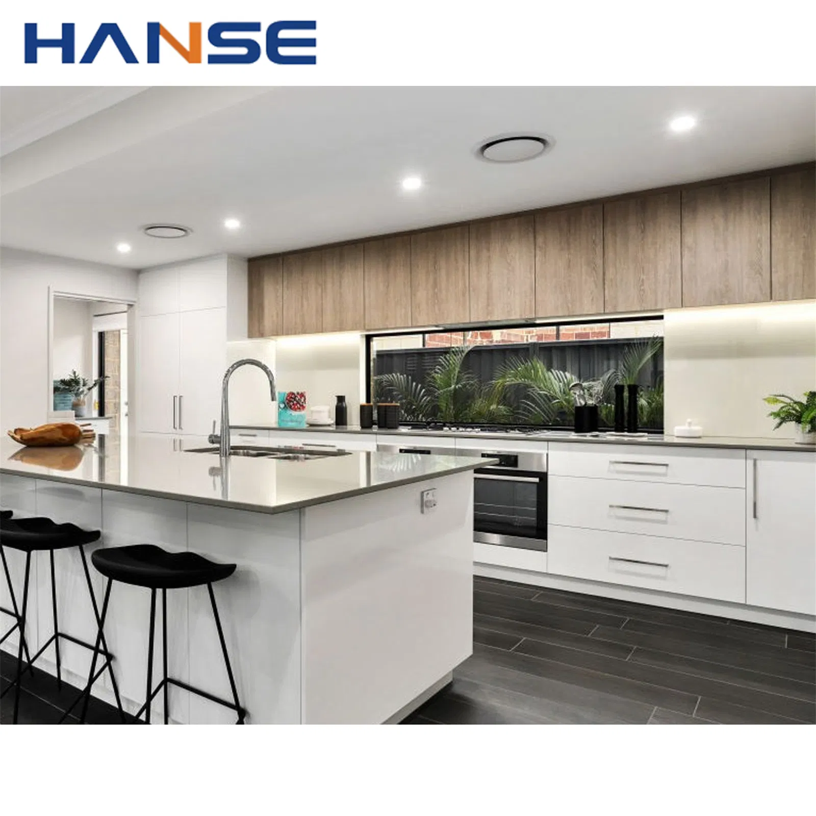 Gabinete de cocina de acero inoxidable de alta gama y alto brillo personalizado con forma de L y isla, y gabinete de pared con elevación automática