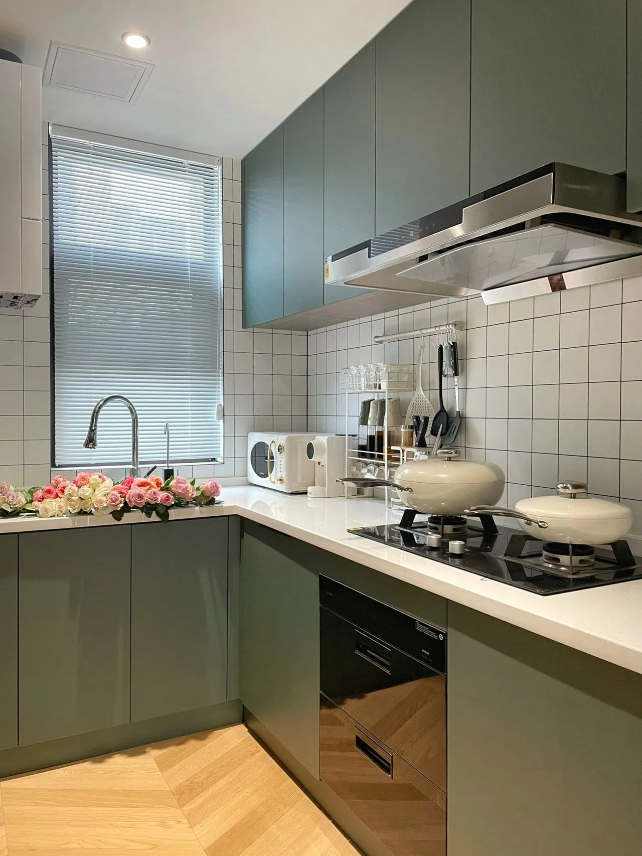 Gabinetes de cocina de madera maciza premium para hogares modernos
