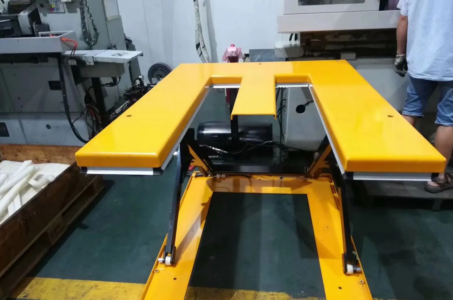Scissor lift table detail 04