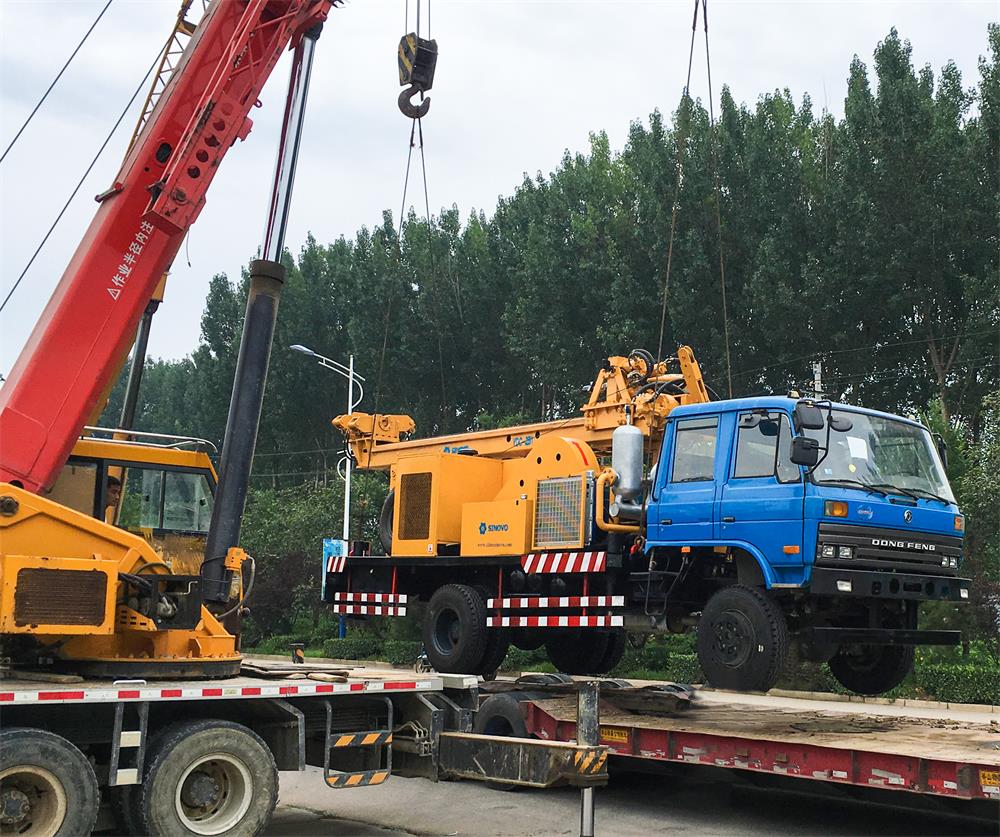Full Hydraulic Water Well Drilling Rig View 1
