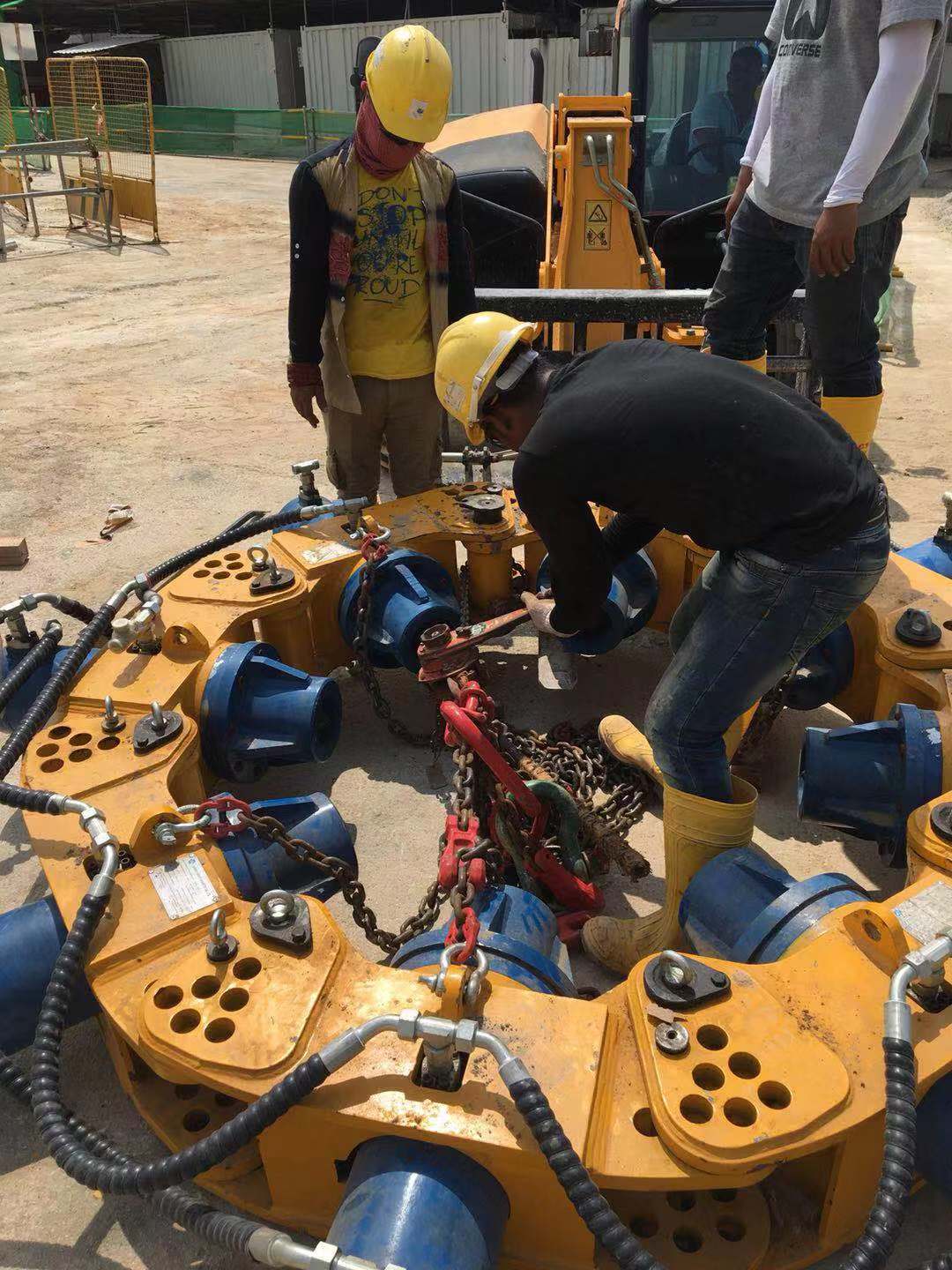 Hydraulic pile breaker product specifications image