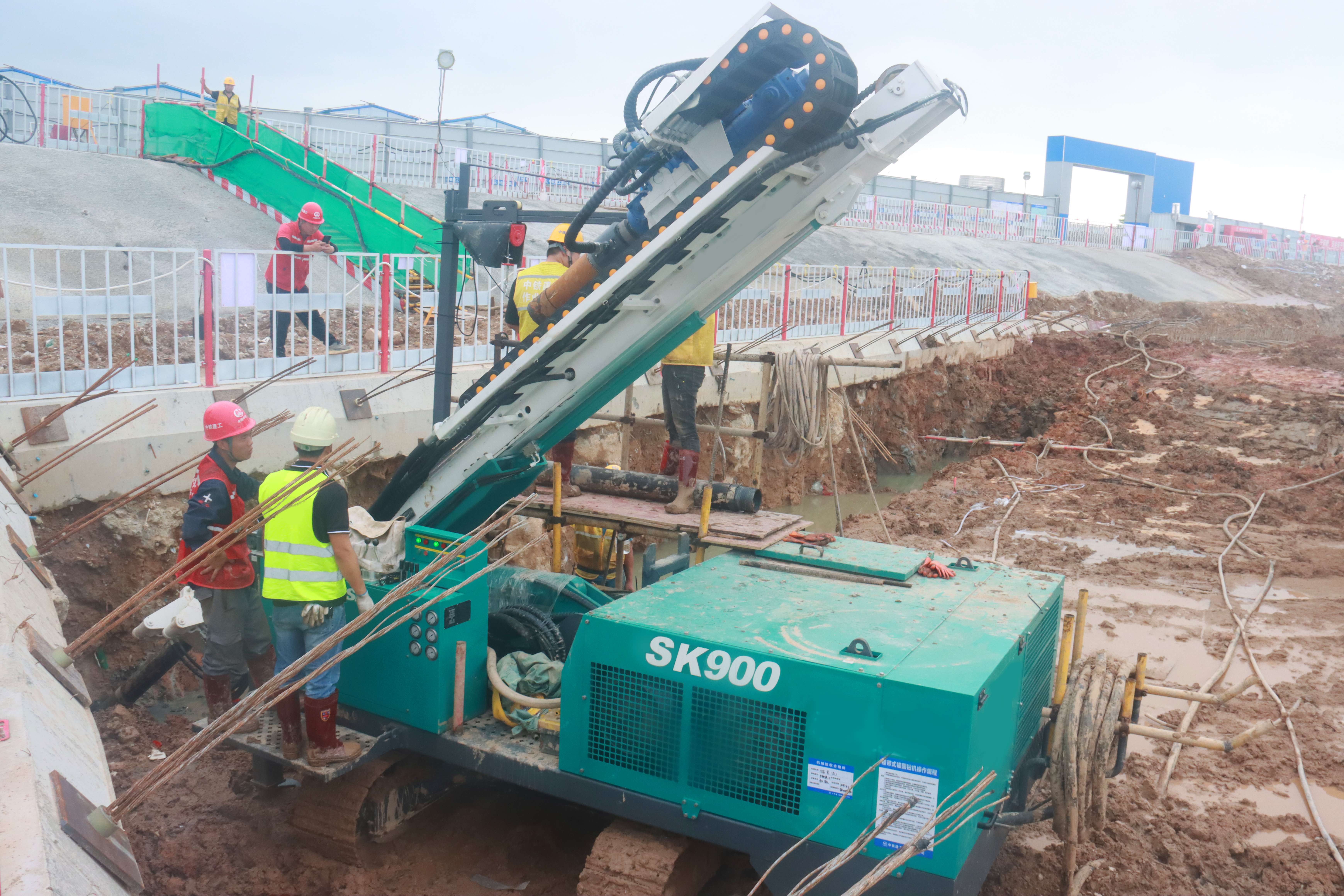 SK900 Drilling Rig View 1