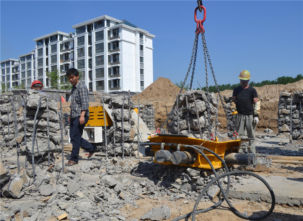 Hydraulic Pile Breaker 2