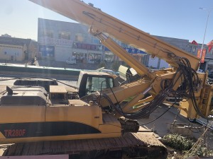 TR280F rotary drilling rig side view