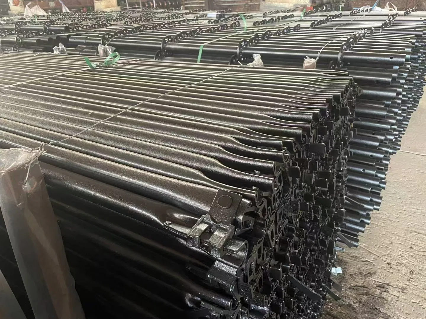 Versatile Electrophoresis Steel Scaffold for Global Construction Needs