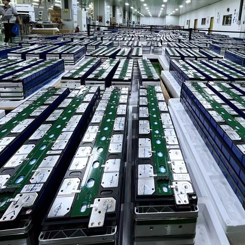100kw/215kwh Commercial Industrial Cabinet Battery Box Industrial Emergency Backup Energy Storage System Photovoltaic Battery Box