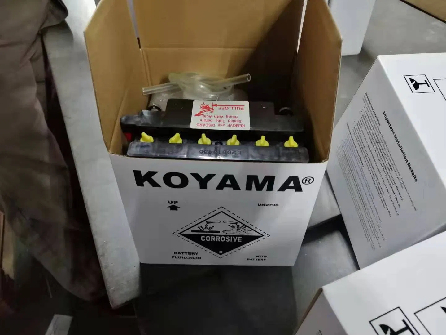 High-Performance 12V 9ah AGM Motorcycle Battery with Acid Pack