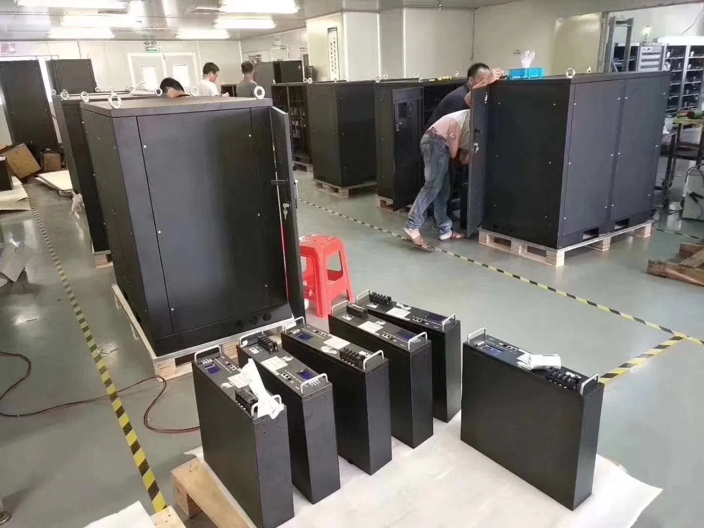 12V Deep Cycle Lithium Ion Battery 12.8V 100ah LiFePO4 Battery