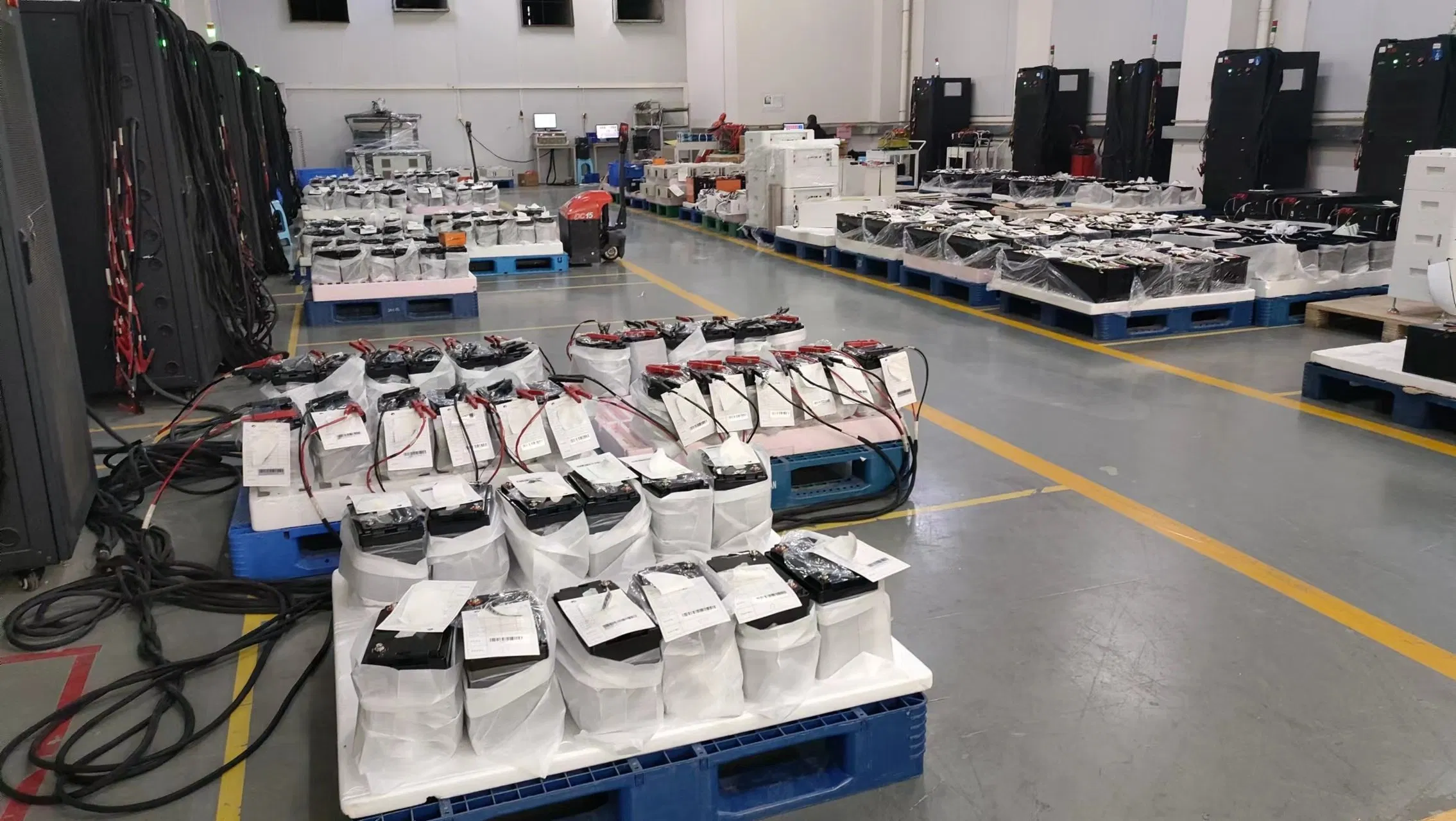 Lead Acid Solar Batteries 12 Volt 12V 24ah 26ah 38ah 40ah 55ah 65ah 100ah 120ah 150ah 200ah 230ah Opzs Flooded Tubular Gel Battery