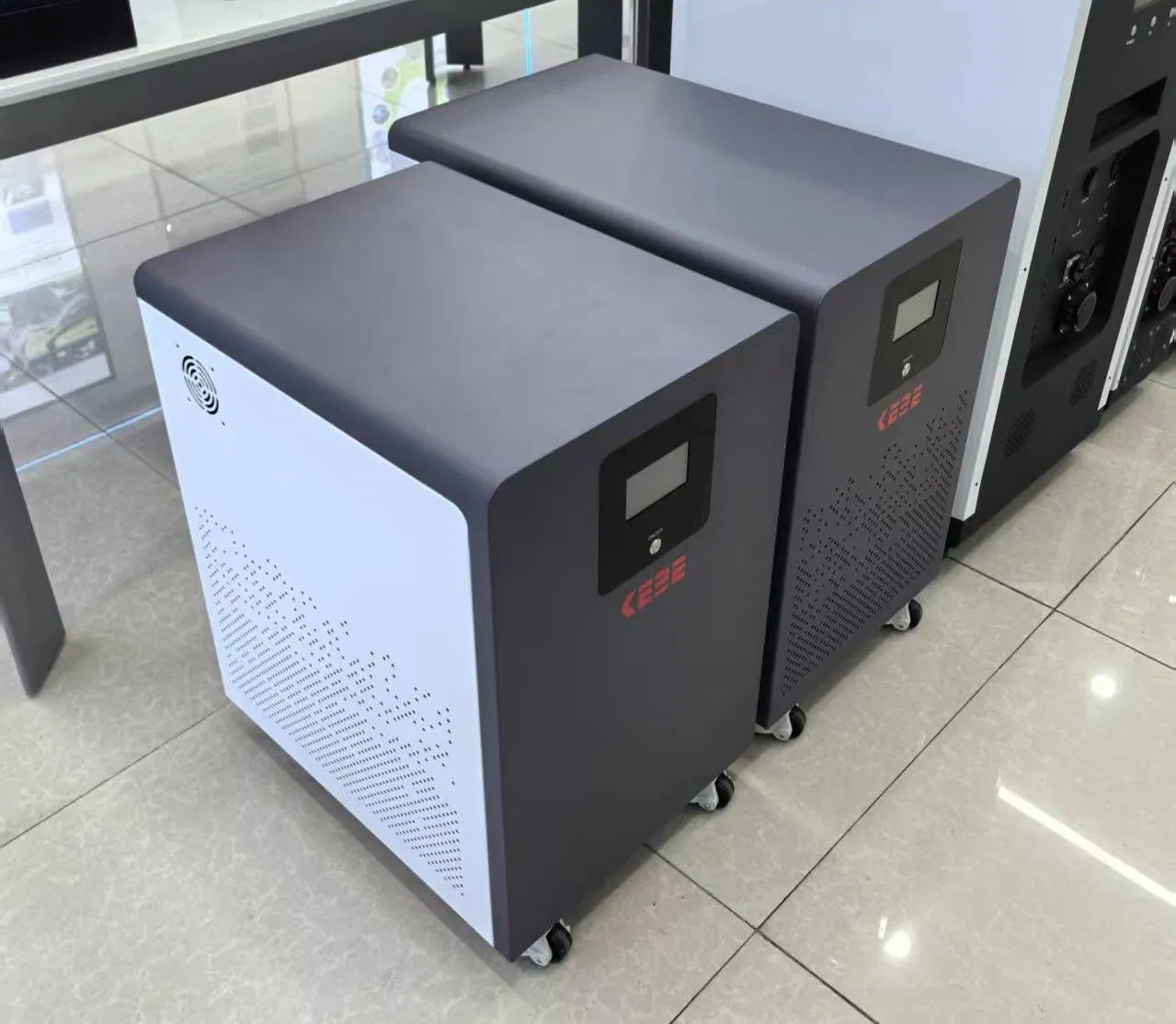 Kebe OEM Factory Removable Solar Lithium LiFePO4 Battery Pack 51.2V 300ah 400ah 600ah 15kwh 20kwh 30kwh for Hybrid Solar System/ Residential Bess