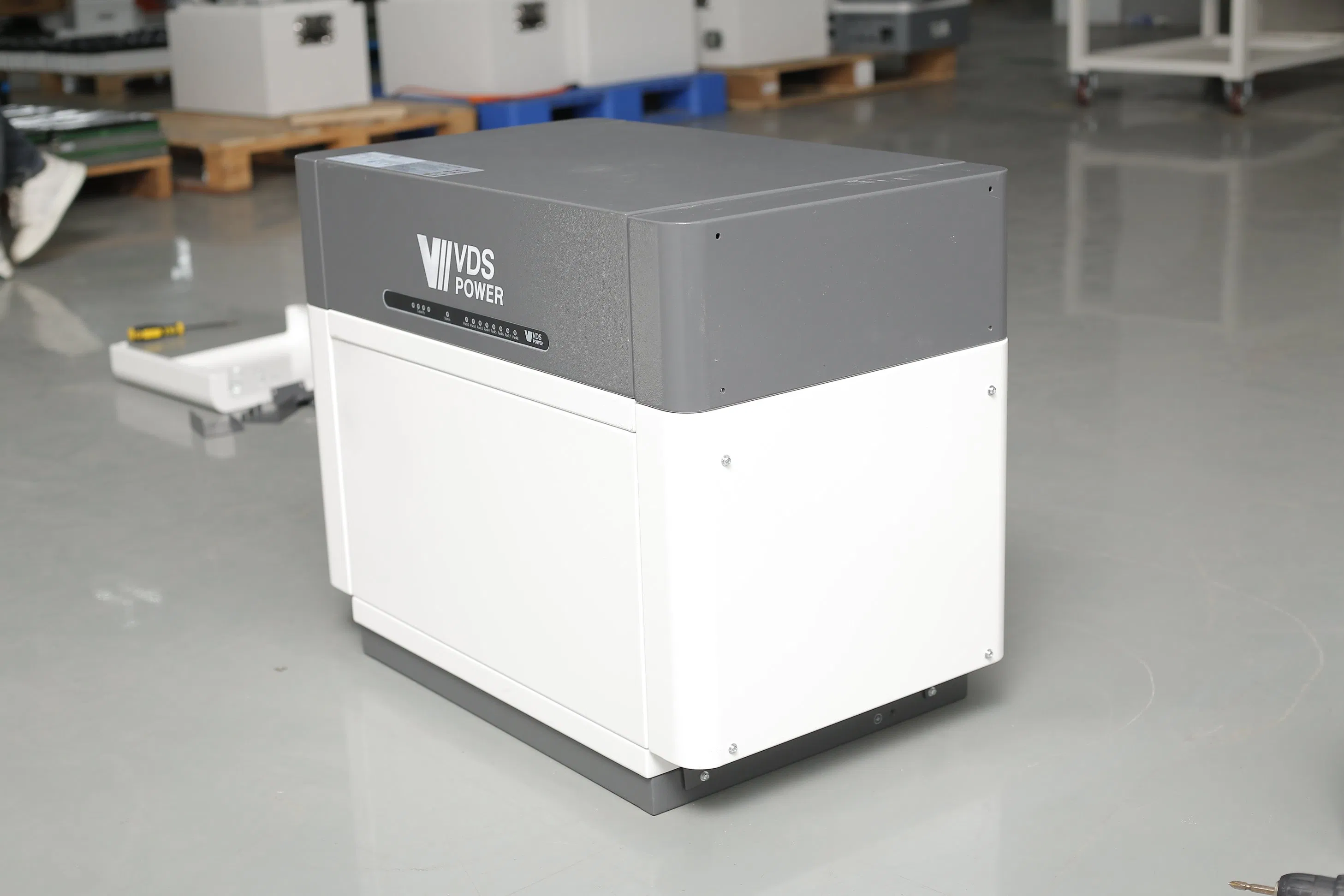 EU Stock Inverter Battery Lithium 48V 51.2V 200ah 5.12kwh 10.24kwh LiFePO4 Power Wall Mounted Household Solar Power Systems