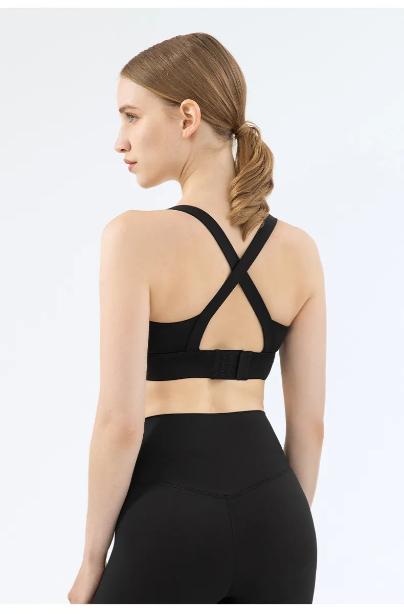 Yoga Apparel Detail 8