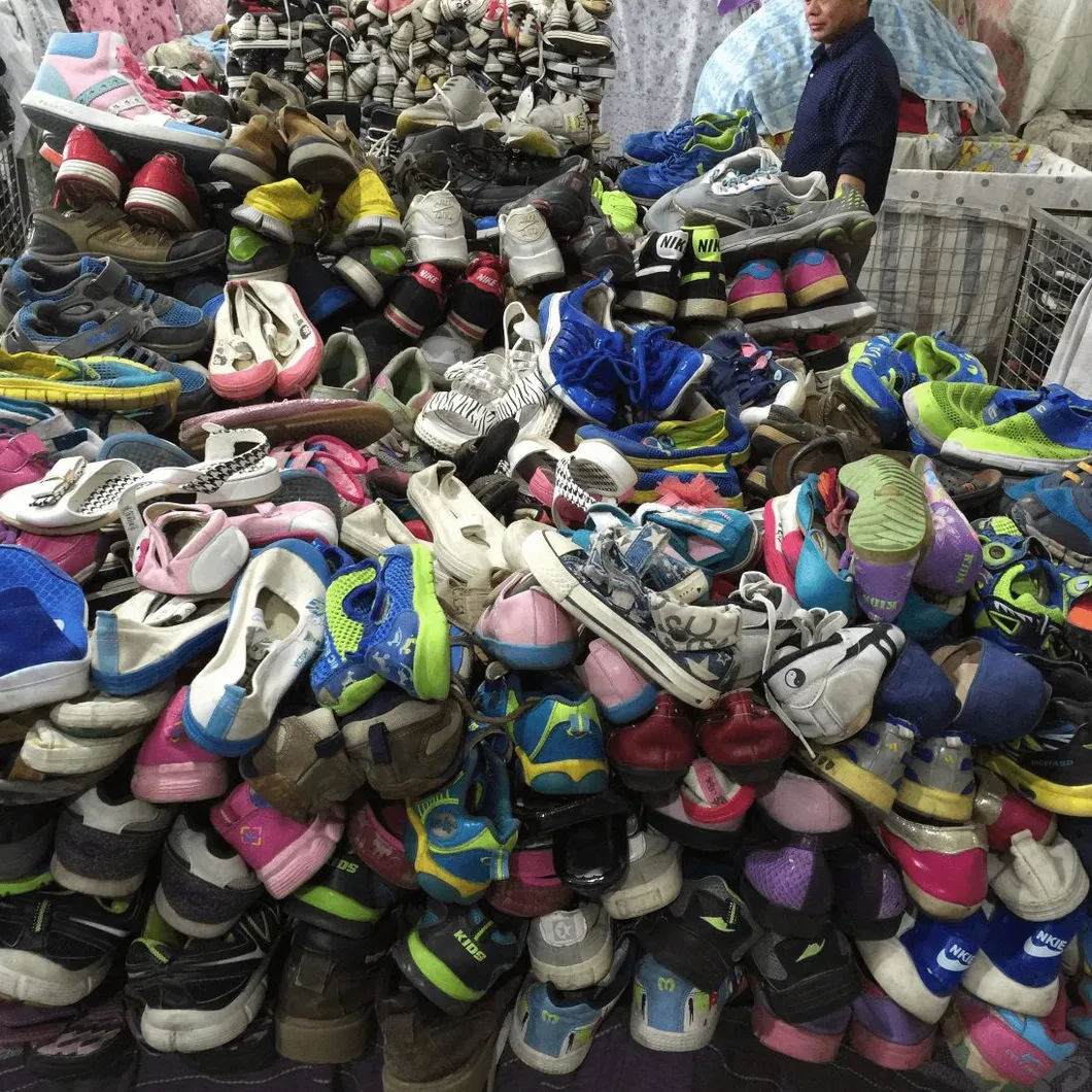 Wholesale used shoes