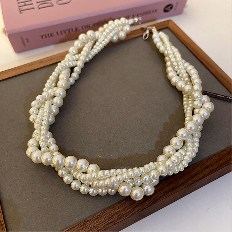 Small Fragrant Style Multi Layer Baroque Necklace Pearl Clavicle Chain Retro Light Luxury Niche Neck Chain Fashion Accessories Women's Style