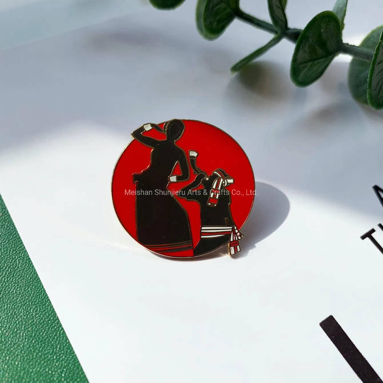 Eco-Friendly Woven Embroidery Pin Badges Sneaker Custom Logo for Sustainable Fashion