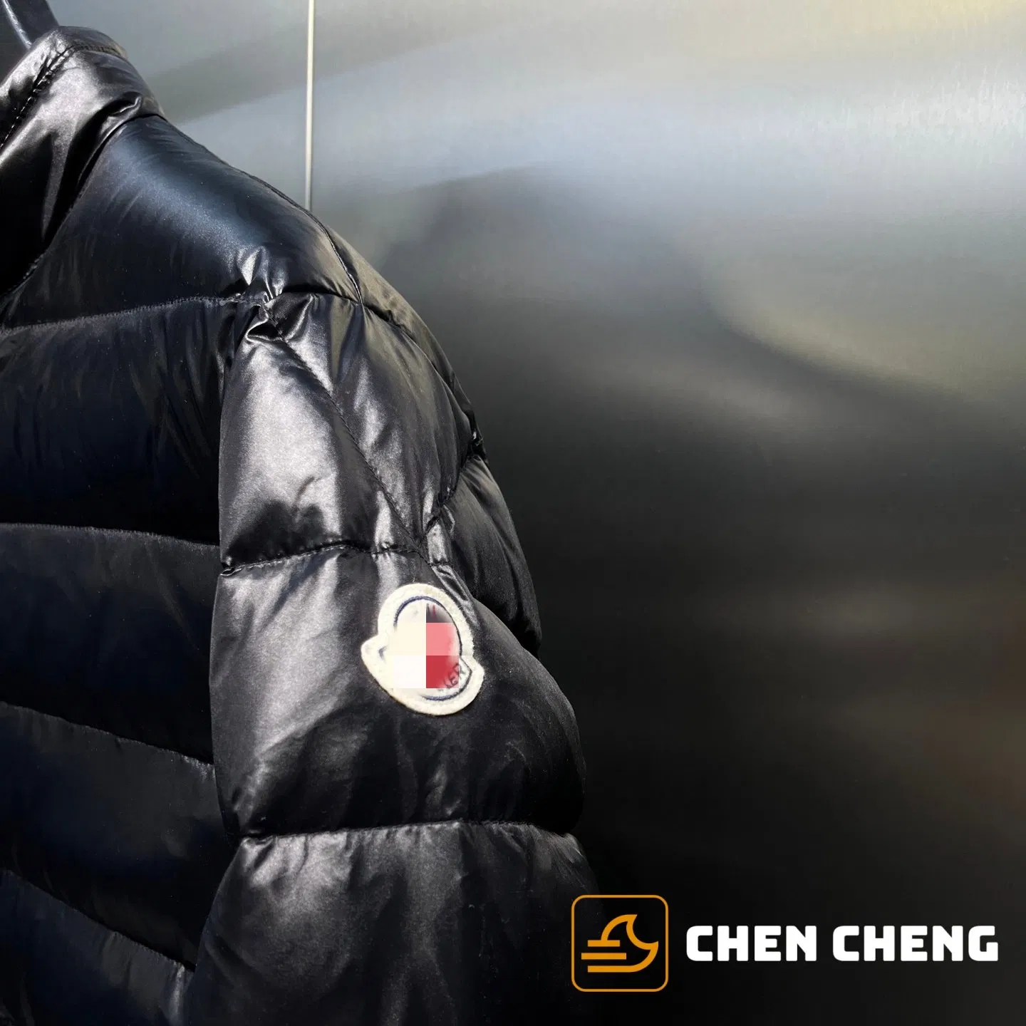 China Replica Clothing Fashion Factory Brand Men Stock Winter Clothes