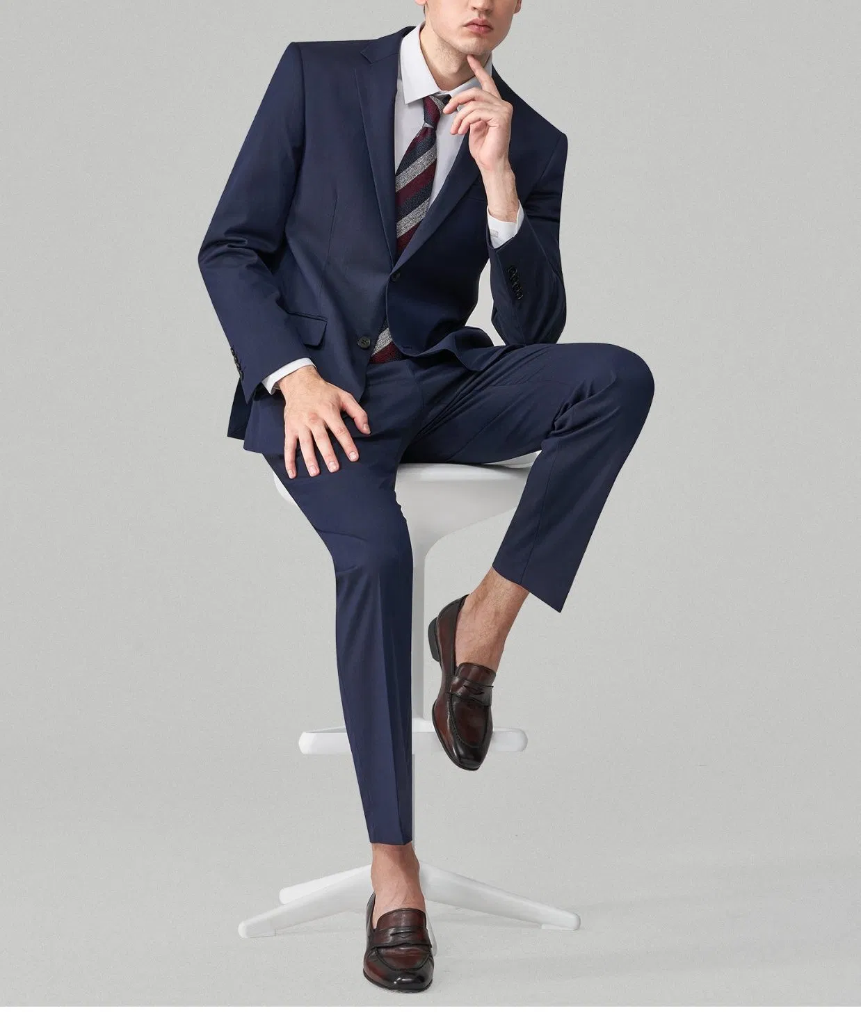 Men′ S 3 Piece Set Suit British Style Self-Cultivation Suit Business Occupation Work Formal Wear