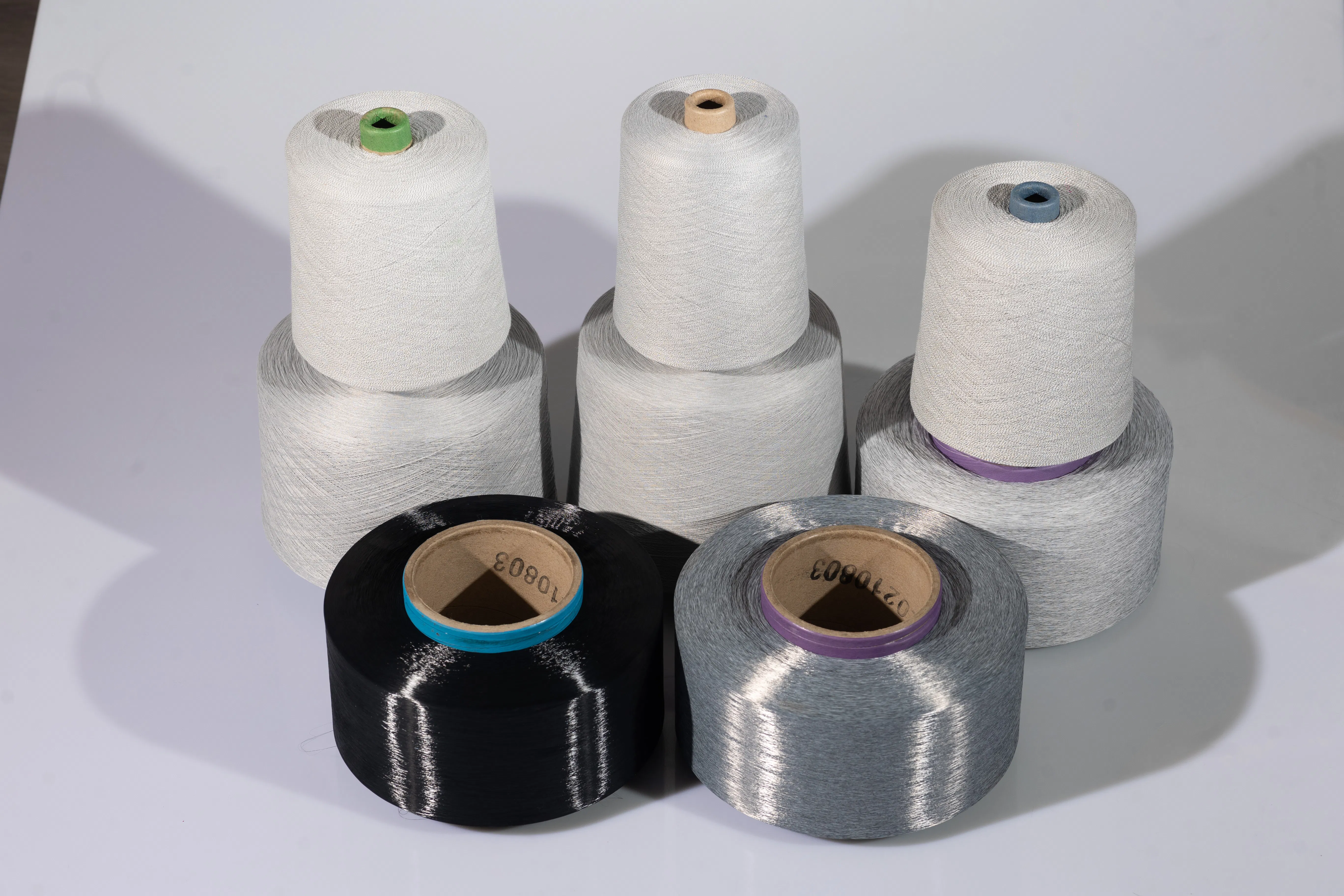 Eco-Friendly Filament Conductive Carbon Yarn for Sustainable Fashion Solutions