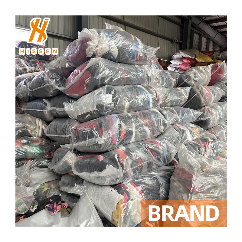 USA Plus - Size Men's Jackets - Used Clothes Wholesale in New York, Second - Hand Bulk Men's Bales - USA - Used Branded Clothes