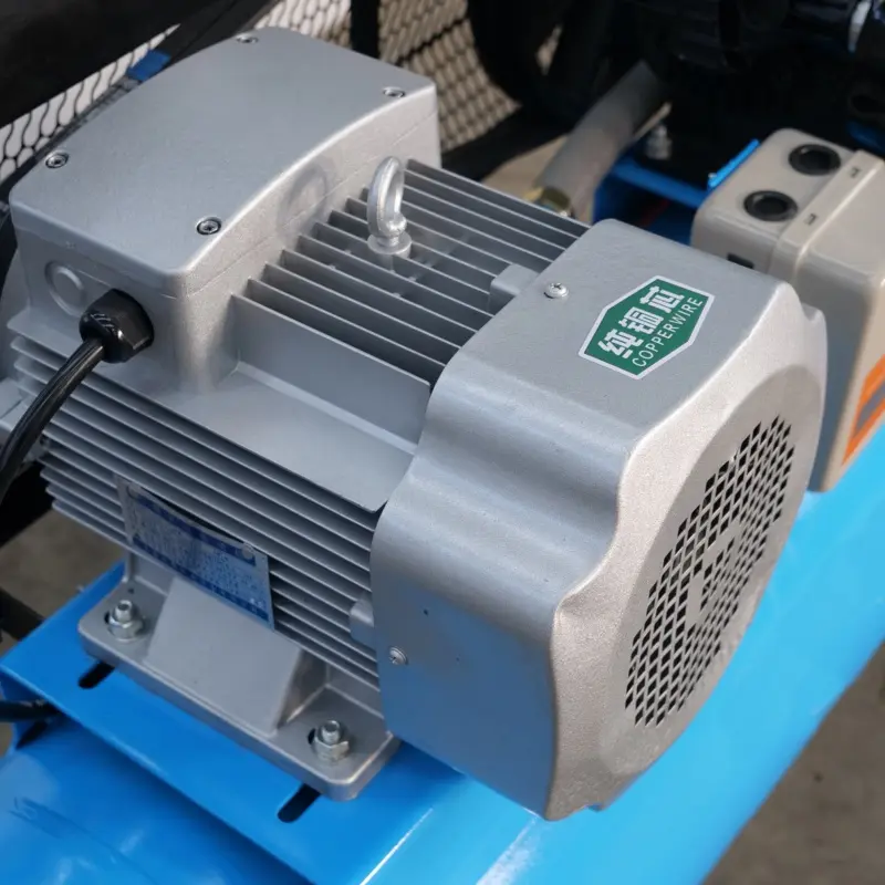 China Suppliers Factory Oil-Lubricated Mobile Piston Air Compressor with Wheels for Efficient Air Compression