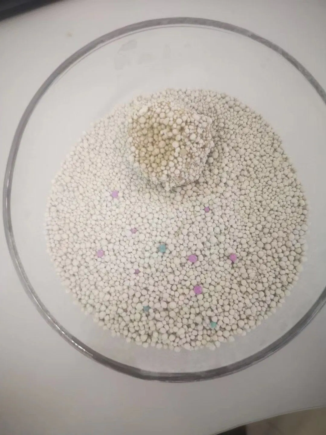 Natural Bentonite Cat Litter Low Dust Fast Clumping Ability