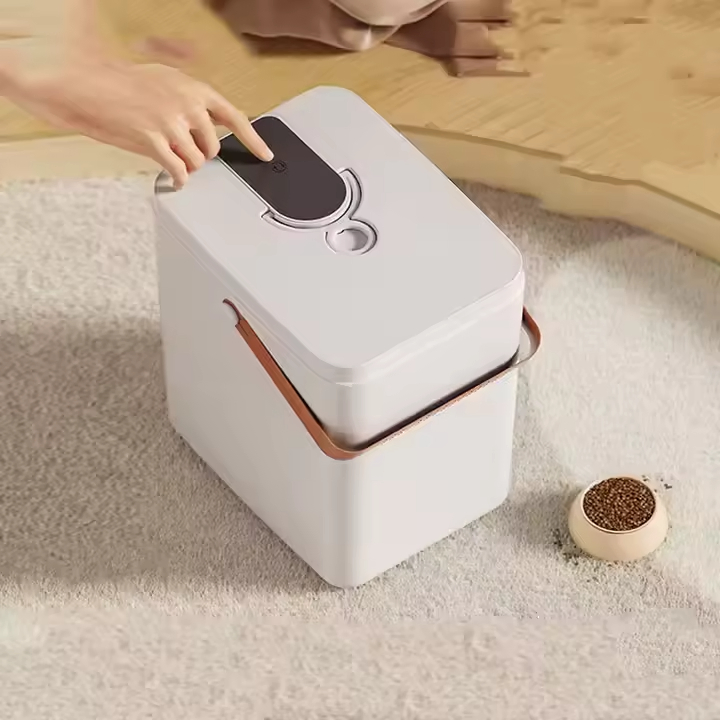 Hot Selling Pet Product Electric 13L Pet Smart Food Storage Bucket Airtight Seal Keep Freshness