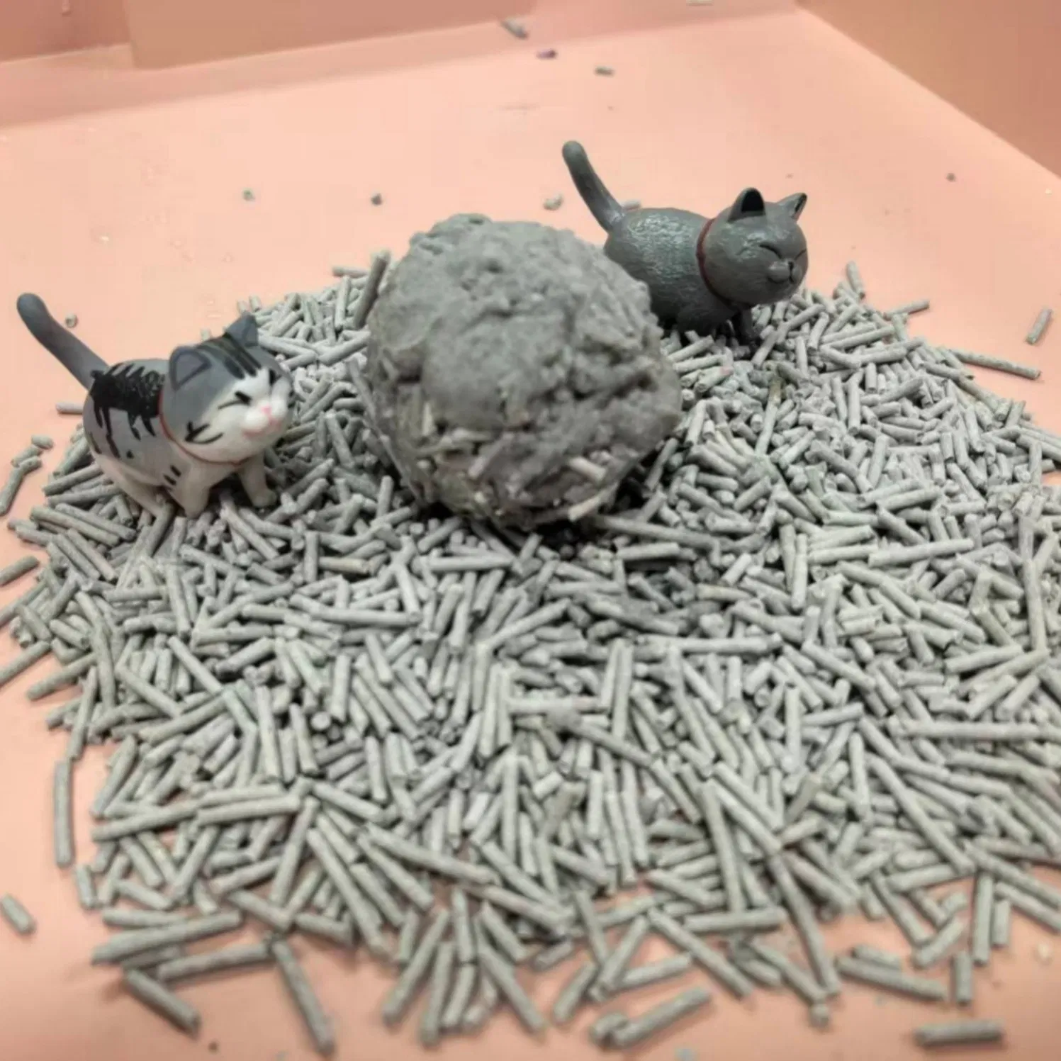 Resource Positive Coffee Cat Litter Crafted From Coffee Roasting Byproducts with Long Acting Odor Capture Strong Clump Stability Lightweight Conveyance and Sust