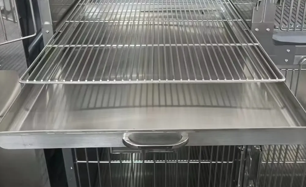 Bottom Extraction Tray