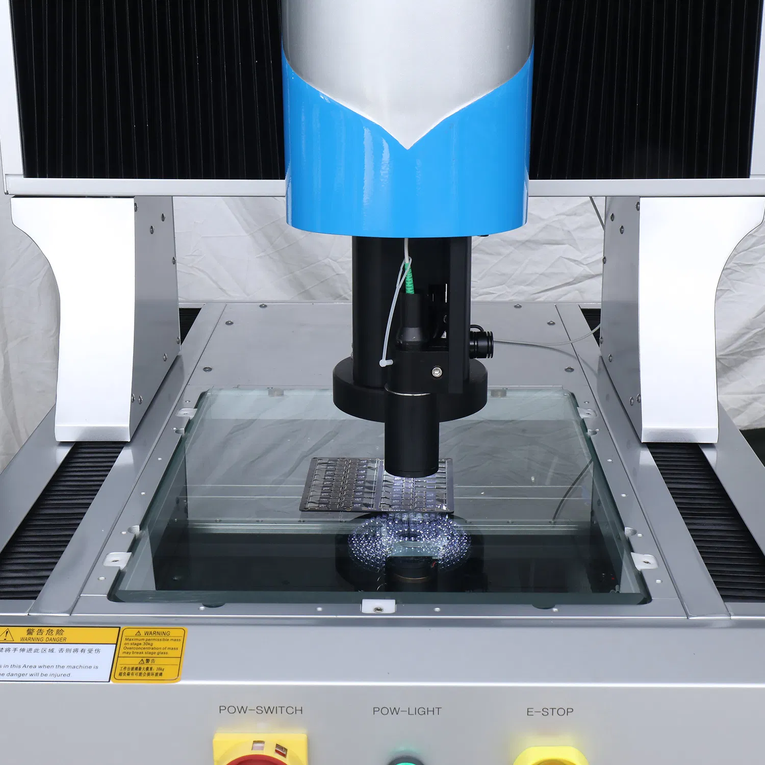 Advanced Vision Measurement System with Automatic Calibration