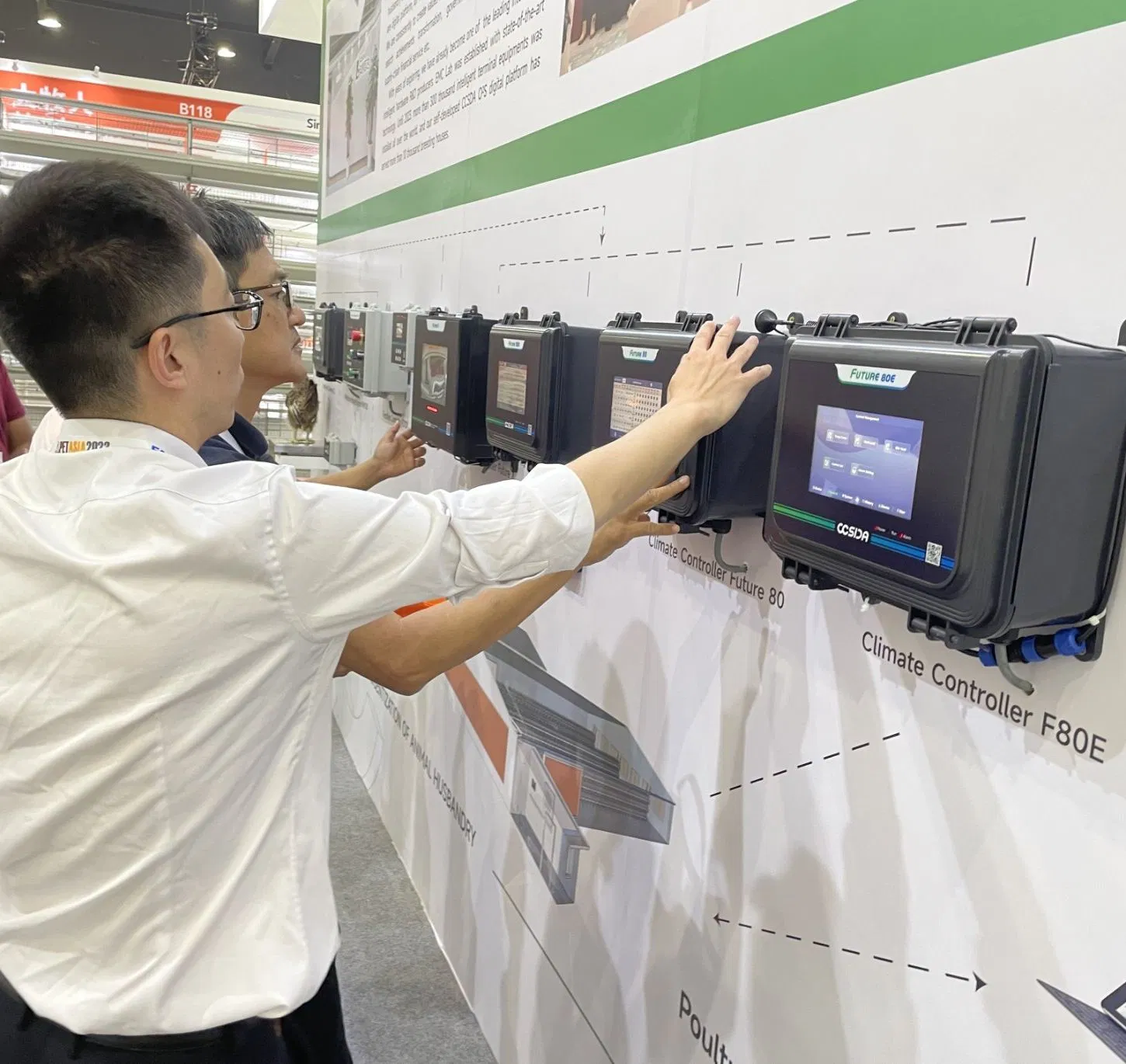 Ccsda Digital Poultry Farm Controller 10 Inch Touch Screen Remote Monitoring