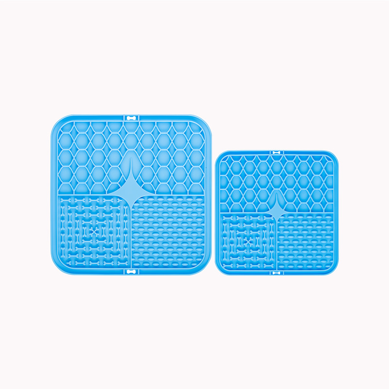 Silicone Dog Lick Pad Slow Feeder Dog Licking Mat Pet Dog Lick Mat with Suction Cups