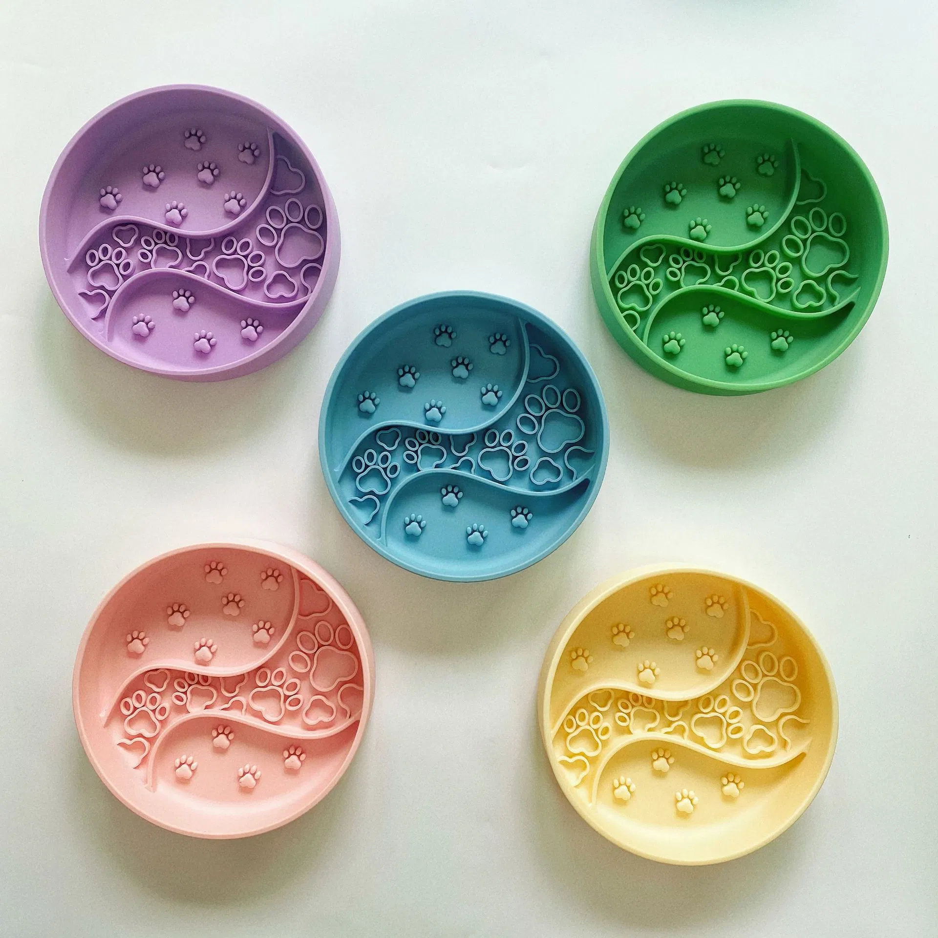 Silicone Cat Slow Food Bowl Pet Training New Dog Bowl Slow Food Dog Plate