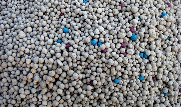 Factory Wholesale Price Clumping Best Natural Cat Toilet Odor Control Bentonite Cat Litter (Pet cleaning Products)