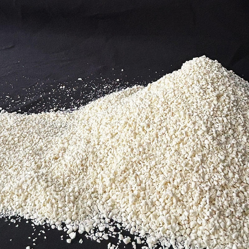 Factory Direct Supply OEM Customizable 2.5kg Bags Antibacterial Lightweight Cassava Sand Clumping Cat Litter