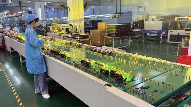 Soluxa solar lighting product display and quality inspection