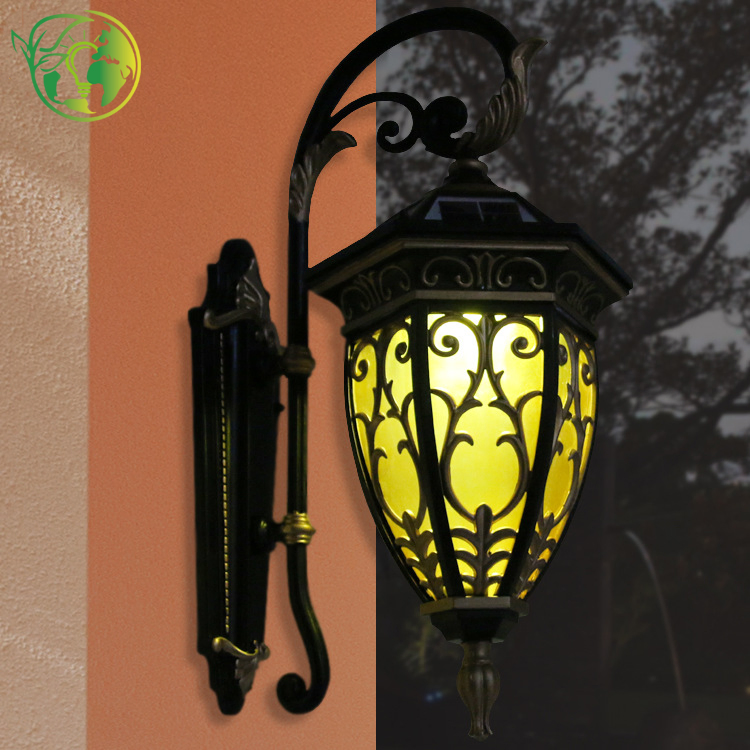Waterproof Solar Wall Light for Outdoor Patios with IP65 Rating