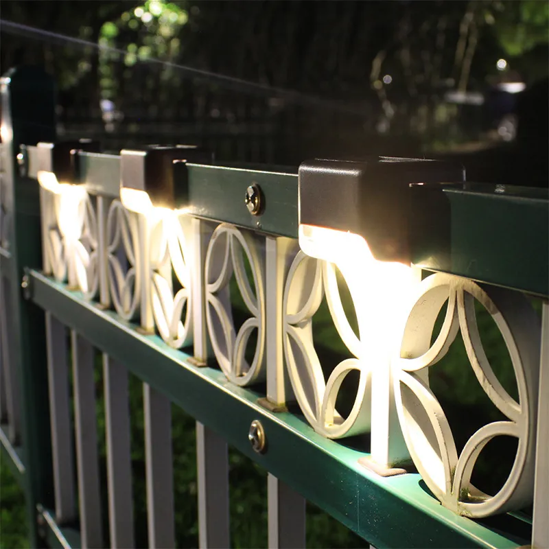 Outdoor LED Solar Fence Lamp 3