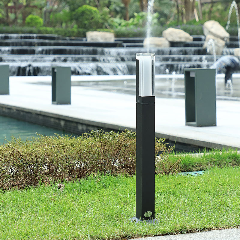 Modern IP65 Waterproof Pillar Bollard Lights Landscape Pathway Outdoor Led Lawn Lawn Solar Garden Lighting