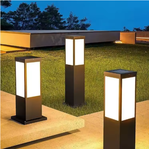 Modern Small Outdoor Aluminum LED Pathway Garden Lamps IP65 Rating Solar 10-Year Warranty Monocrystalline Silicon