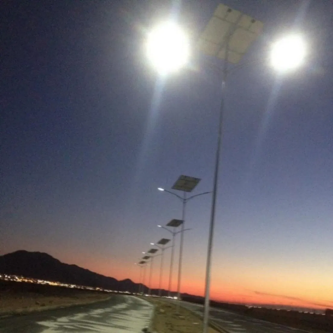 Solar Street Light with Solar Panel for Golf Course Stair Step Ladder