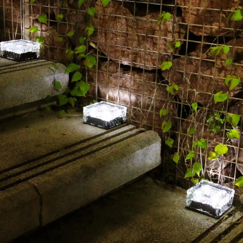 Solar Light Detail 1