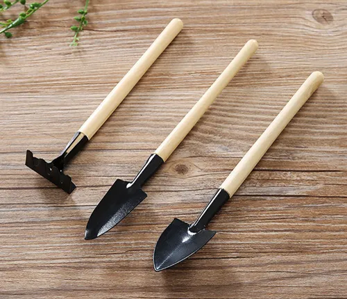 Garden Tool Set for Digging Weeding Loosening Soil Aerating Transplanting