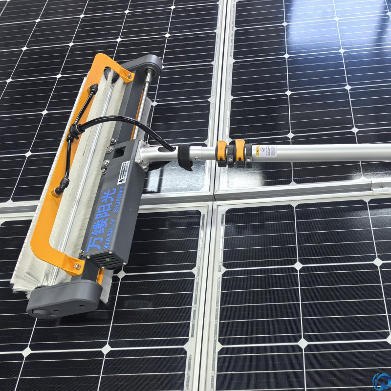 Best Price Energy-Saving Rolling Brush Solar Panel Cleaning Machine Windows Cleaning Tool